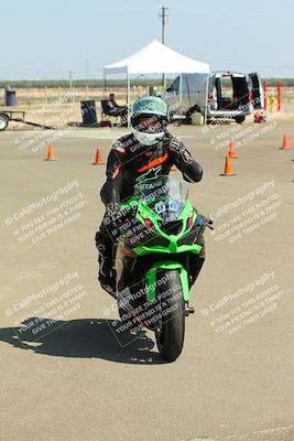 media/Sep-20-2025-TrackDaz (Sat) [[27f0cde673]]/Around the Pits/